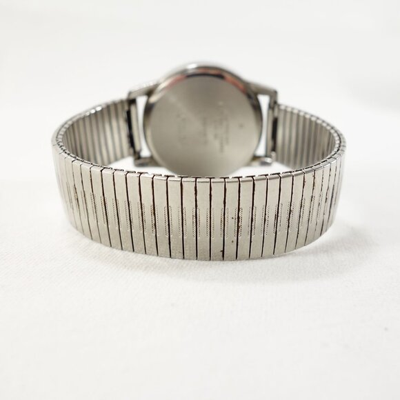 Timex Indiglo Men's Watch Stretch Band Date Window Easy Read New Battery - Picture 5 of 7